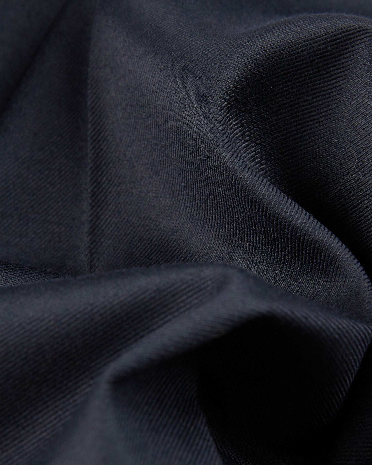 Pantalon regular fit en flanelle brillante