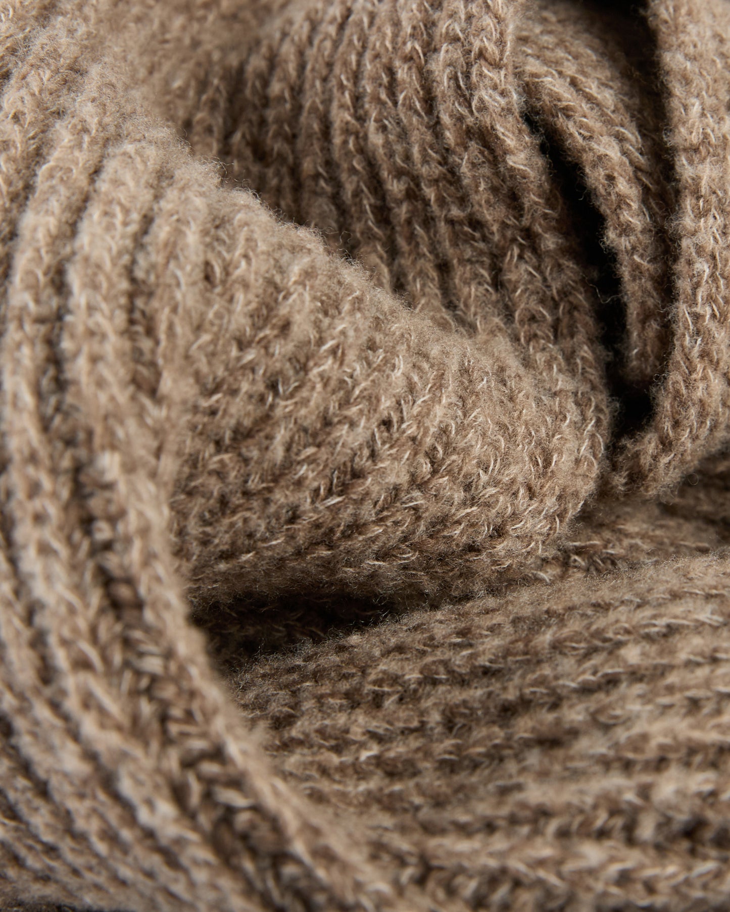 Schal aus Bouclé-Geelong-Wolle