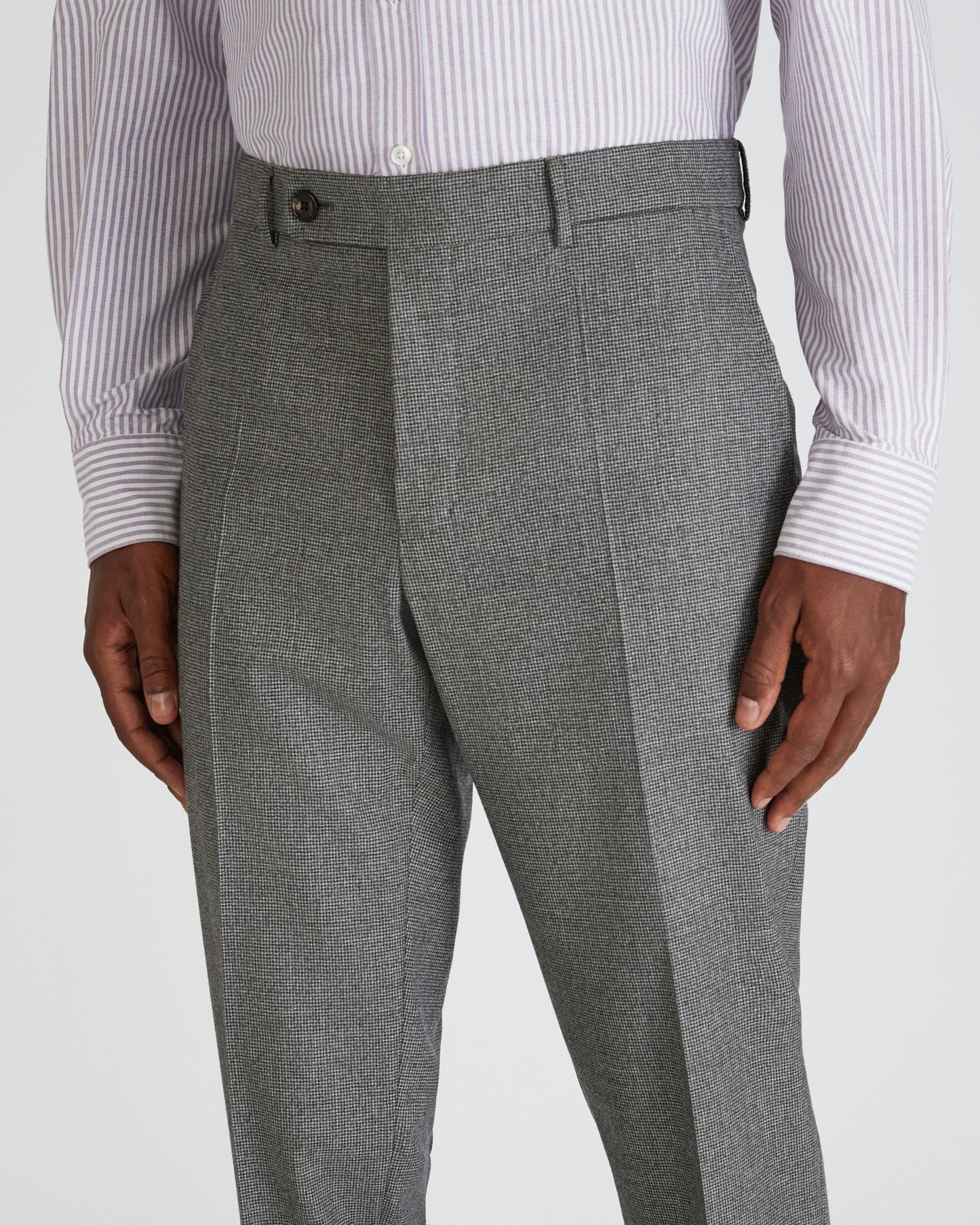 Tapered fit trousers in micro-patterned wool