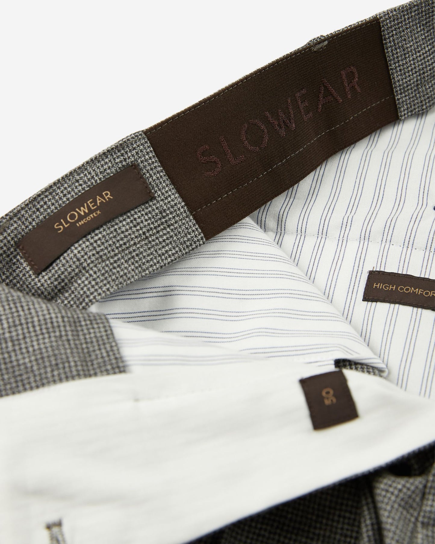 Tapered fit trousers in micro-patterned wool