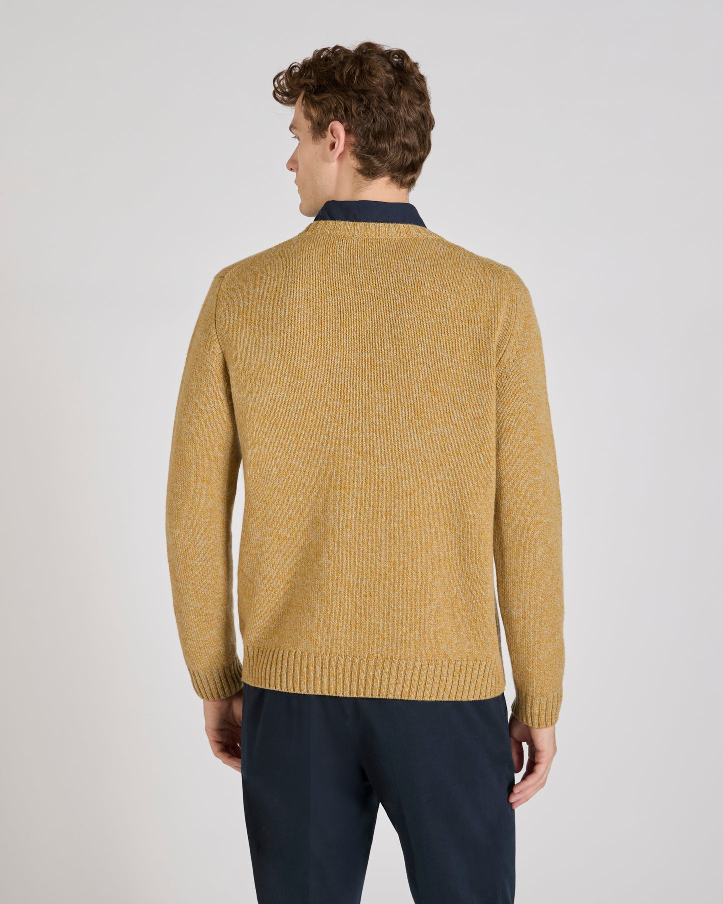 Slim fit Geelong wool crewneck sweater